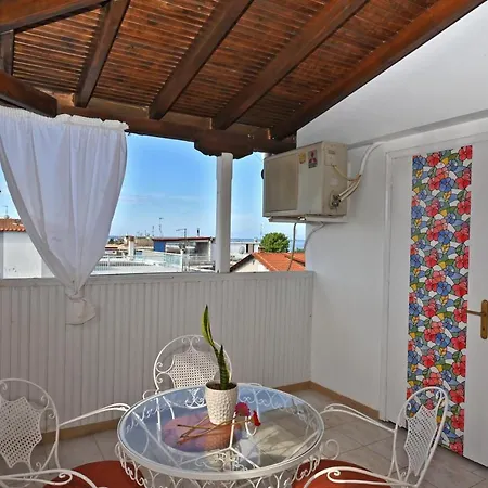 Apartment Dionisos Palms *
