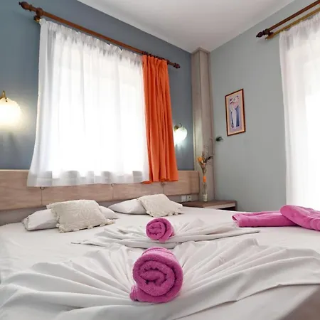 شقة Dionisos Palms *