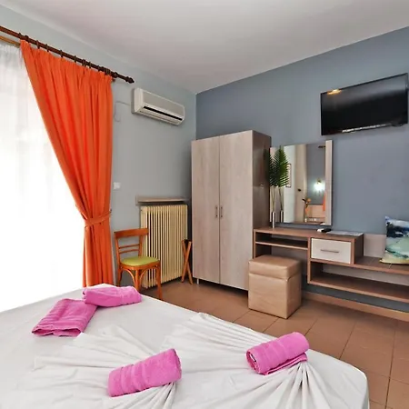 شقة Dionisos Palms باراليا ديونيسيو