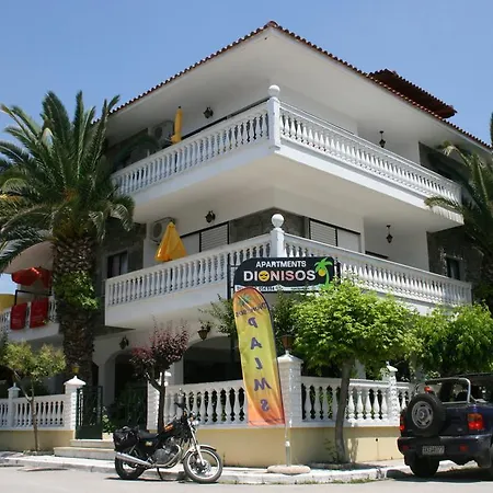 Dionisos Palms * Paralia Dionysiou