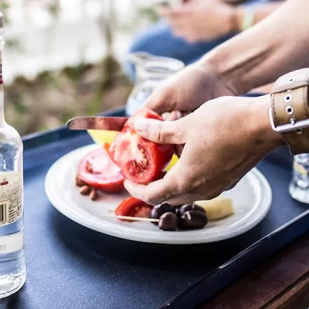 Dionisos Palms شقة باراليا ديونيسيو