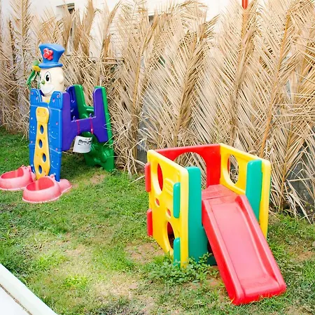 شقة Dionisos Palms باراليا ديونيسيو