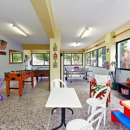 Dionisos Palms Апартамент