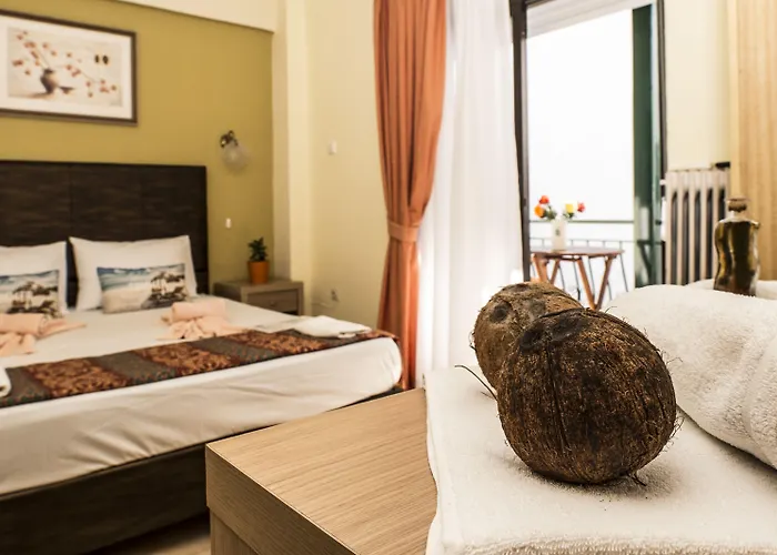 Dionisos Palms