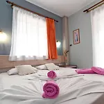 شقة Dionisos Palms *