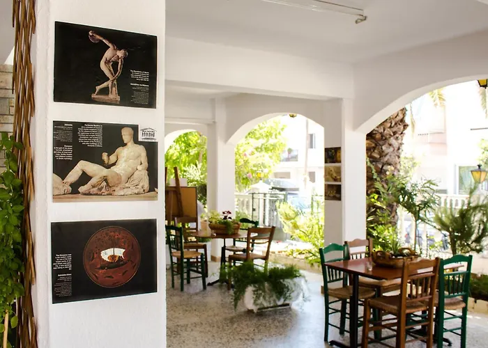 Dionisos Palms Appartement *